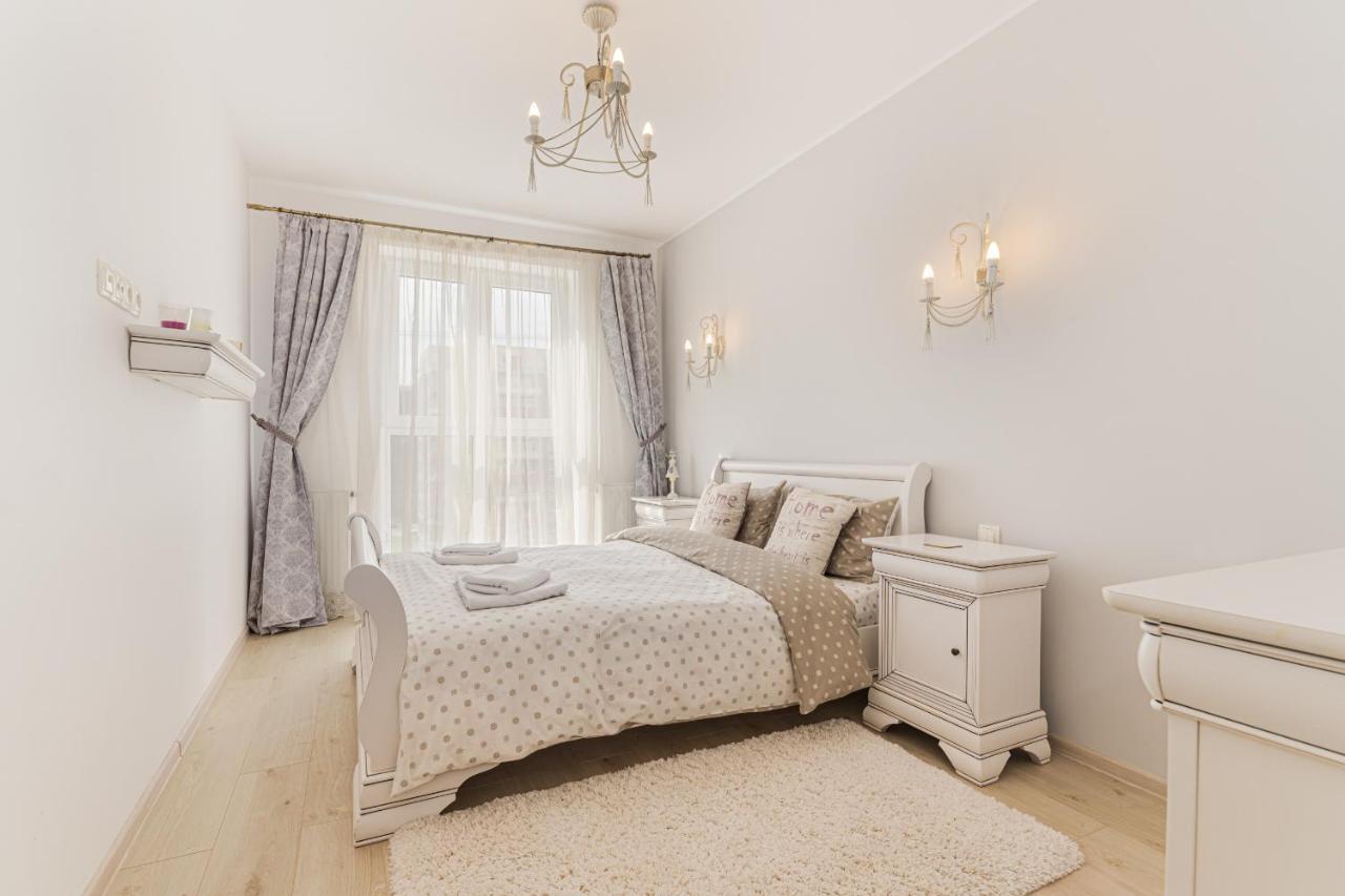 Apartament Belles Roses Brasov Daire Dış mekan fotoğraf
